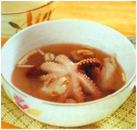 章鱼的饮食习惯 （它们喜欢吃哪些食物？）